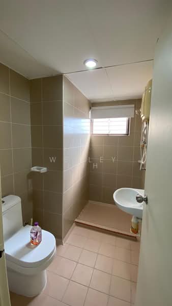 Apartment for Sale at Pangsapuri Saraka - WESLEY LOH - Bathroom - PropertyGuru.com.my