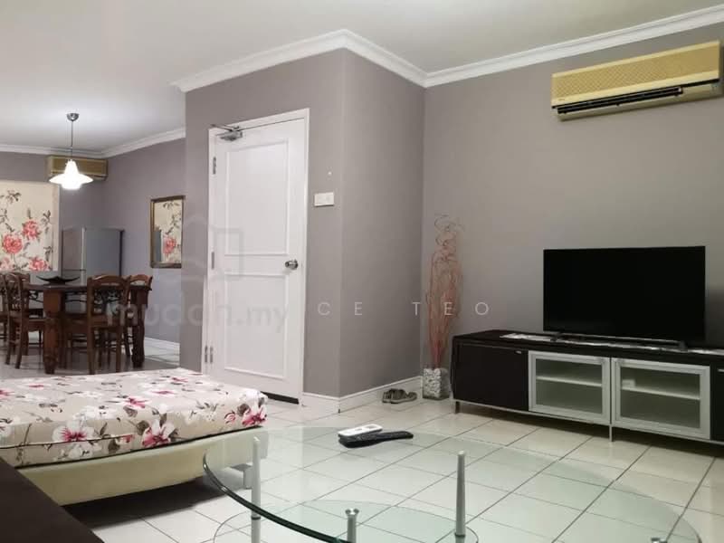Kondominium untuk Dijual di Marina Court Resort Condominium - Grace Teo - Living Room - PropertyGuru.com.my