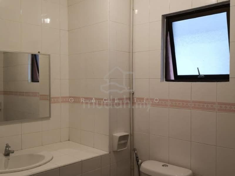 Kondominium untuk Dijual di Marina Court Resort Condominium - Grace Teo - PropertyGuru.com.my