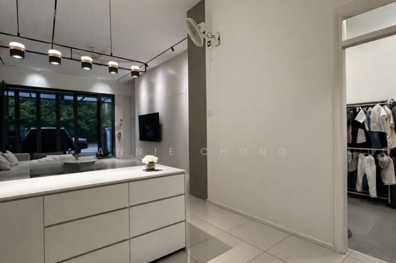 3-storey Terraced House for Sale in Taman Puncak Jalil (Seri Kembangan) - Annie Chong - Living Room - PropertyGuru.com.my