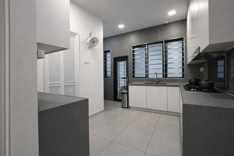3-storey Terraced House for Sale in Taman Puncak Jalil (Seri Kembangan) - Annie Chong - Kitchen - PropertyGuru.com.my