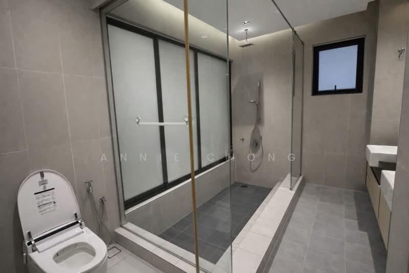 3-storey Terraced House for Sale in Taman Puncak Jalil (Seri Kembangan) - Annie Chong - Bathroom - PropertyGuru.com.my