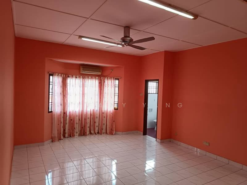 2-storey Terraced House for Sale in Rawang Perdana 2 (Rawang) - Tiffany Yang - Bedroom - PropertyGuru.com.my