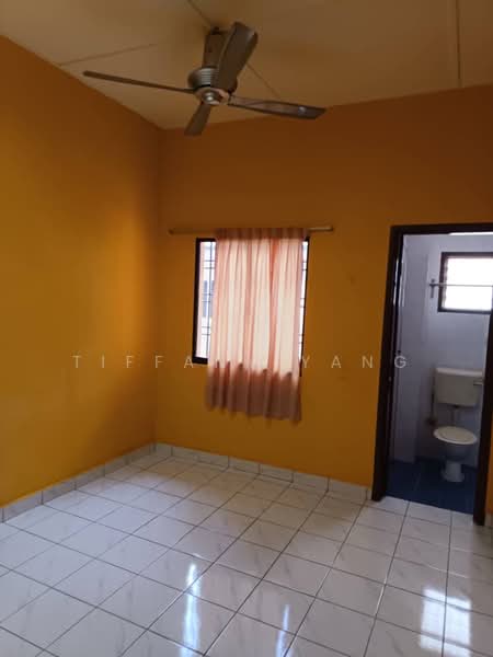 2-storey Terraced House for Sale in Rawang Perdana 2 (Rawang) - Tiffany Yang - Bedroom - PropertyGuru.com.my