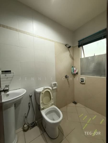 Semi-Detached House for Sale in Setia Eco Park (Setia Alam) - Jennie Chew - Bathroom - PropertyGuru.com.my