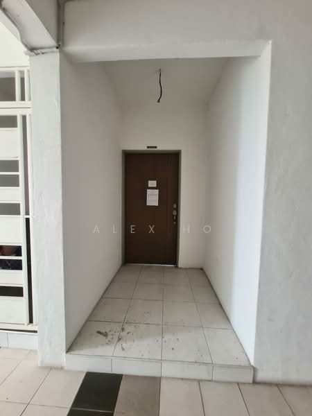 Pangsapuri untuk Dijual di Pinang Laguna - Alex Ho - Entrance - PropertyGuru.com.my