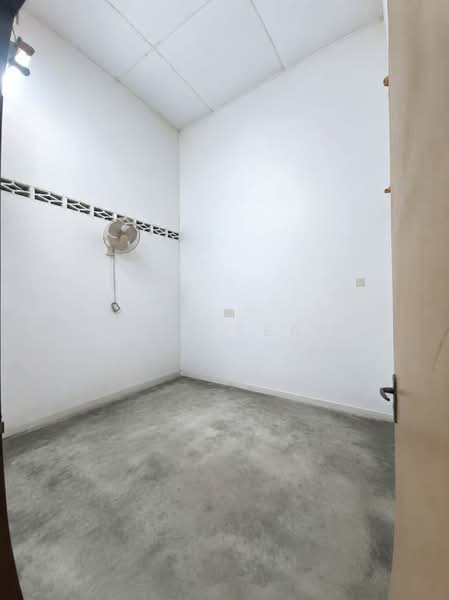 1-storey Terraced House for Sale in Taman Orkid (Kapar) - Kian Leap - Interior - PropertyGuru.com.my