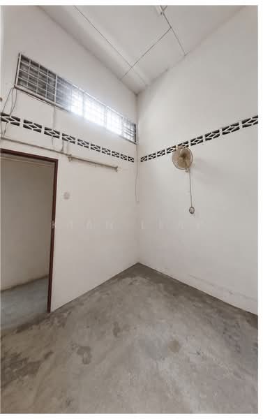 1-storey Terraced House for Sale in Taman Orkid (Kapar) - Kian Leap - Interior - PropertyGuru.com.my