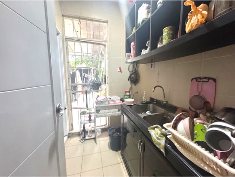 Cluster House for Sale in Austin Heights (Tebrau) - Tan Bee Bee - Kitchen - PropertyGuru.com.my