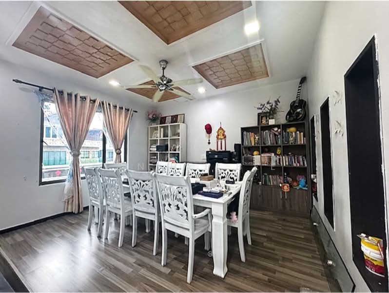 Cluster House for Sale in Austin Heights (Tebrau) - Tan Bee Bee - Dining Room - PropertyGuru.com.my