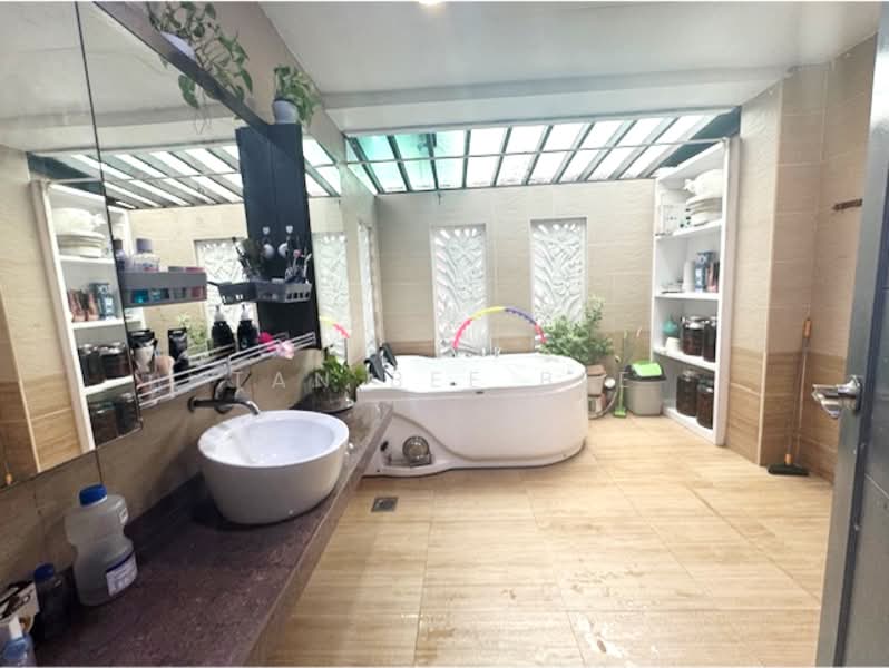 Cluster House for Sale in Austin Heights (Tebrau) - Tan Bee Bee - Bathroom - PropertyGuru.com.my