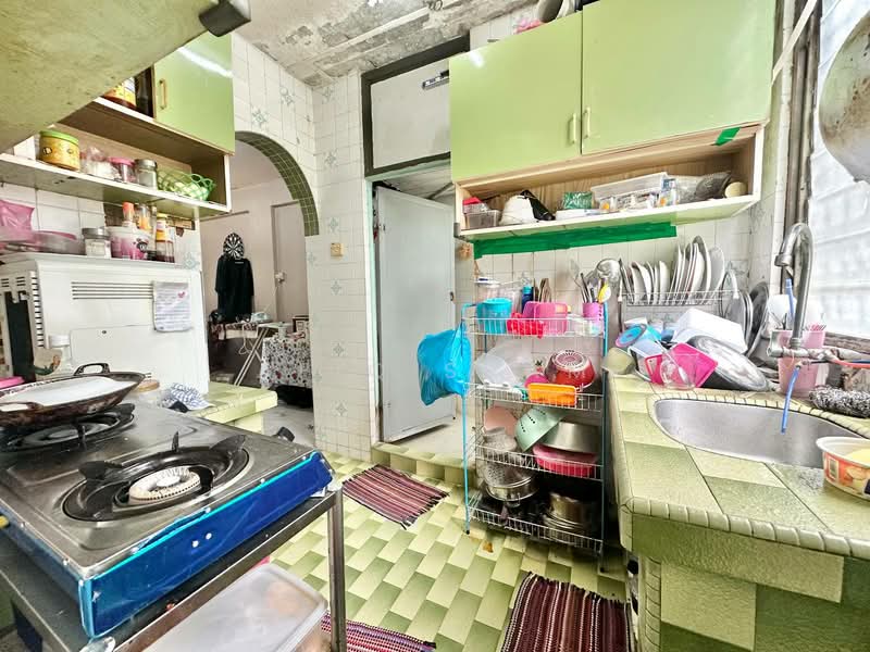 Rumah Flat untuk Dijual di Seksyen 1 Wangsa Maju Flat - Afiq Sham - Kitchen - PropertyGuru.com.my