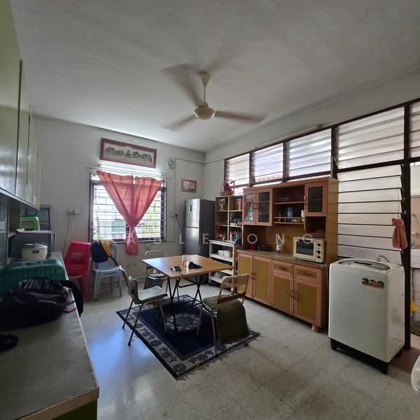 Rumah Teres 2 Tingkat untuk Dijual di Island Park (Jelutong) - Mable Ong - Kitchen - PropertyGuru.com.my