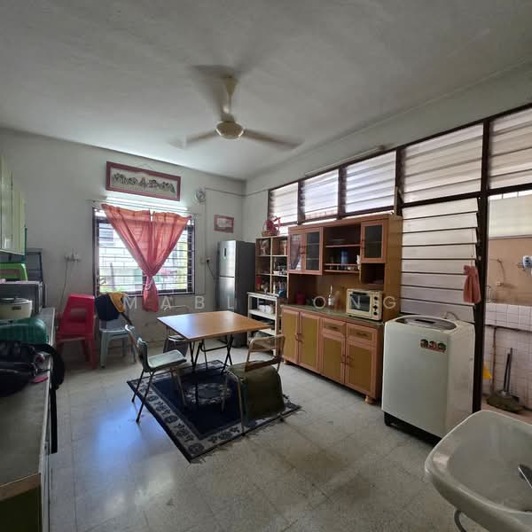Rumah Teres 2 Tingkat untuk Dijual di Island Park (Jelutong) - Mable Ong - Kitchen - PropertyGuru.com.my