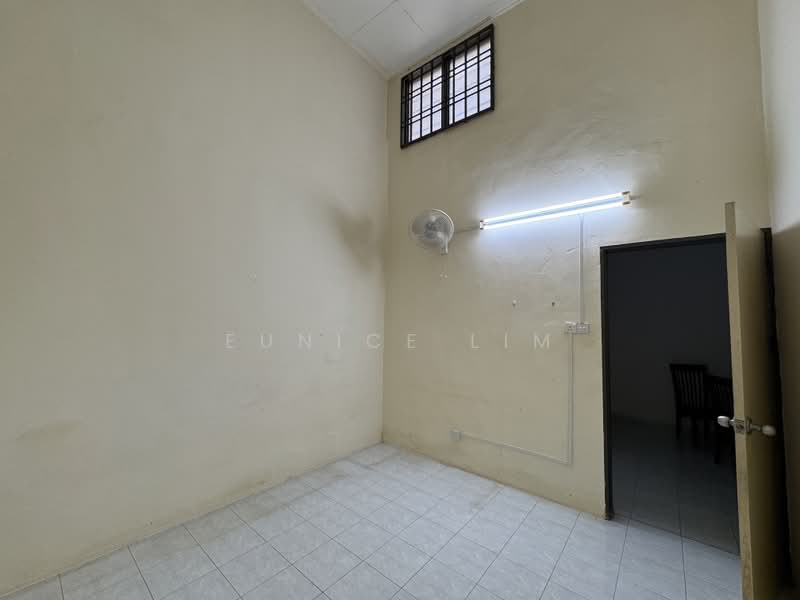 Rumah Teres 1 Tingkat untuk Disewa di Taman Sri Treh (Muar) - Eunice Lim - PropertyGuru.com.my