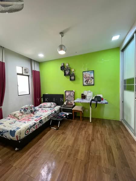 Service Residence for Sale at Diamond Residences - Wyking Mak - Bedroom - PropertyGuru.com.my