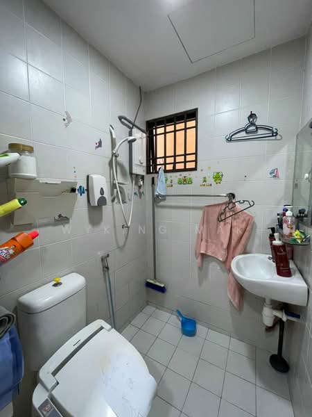 Service Residence for Sale at Diamond Residences - Wyking Mak - Bathroom - PropertyGuru.com.my
