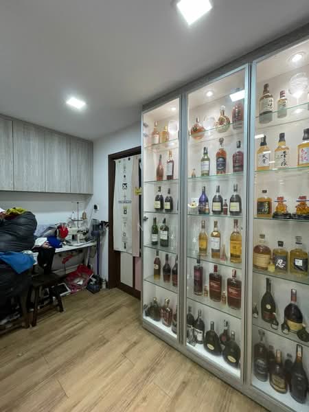 Service Residence for Sale at Diamond Residences - Wyking Mak - PropertyGuru.com.my