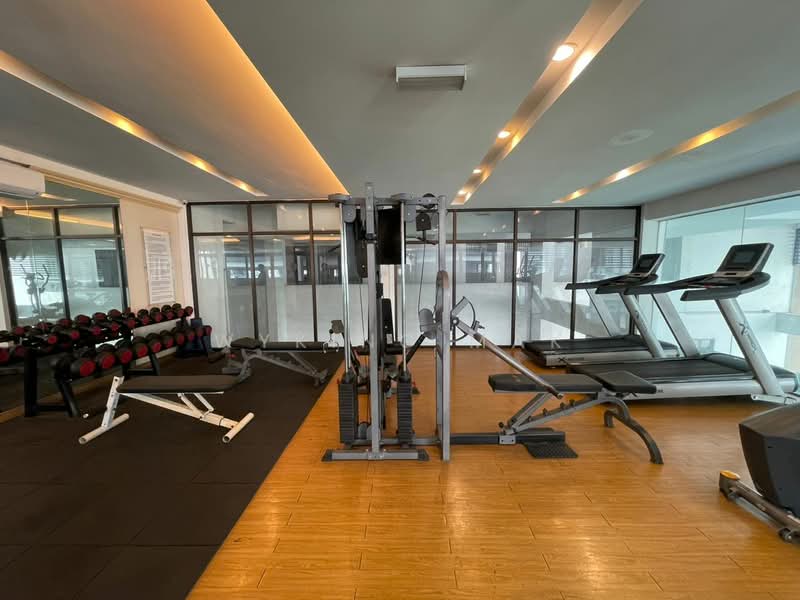 Service Residence for Sale at Diamond Residences - Wyking Mak - Gym - PropertyGuru.com.my