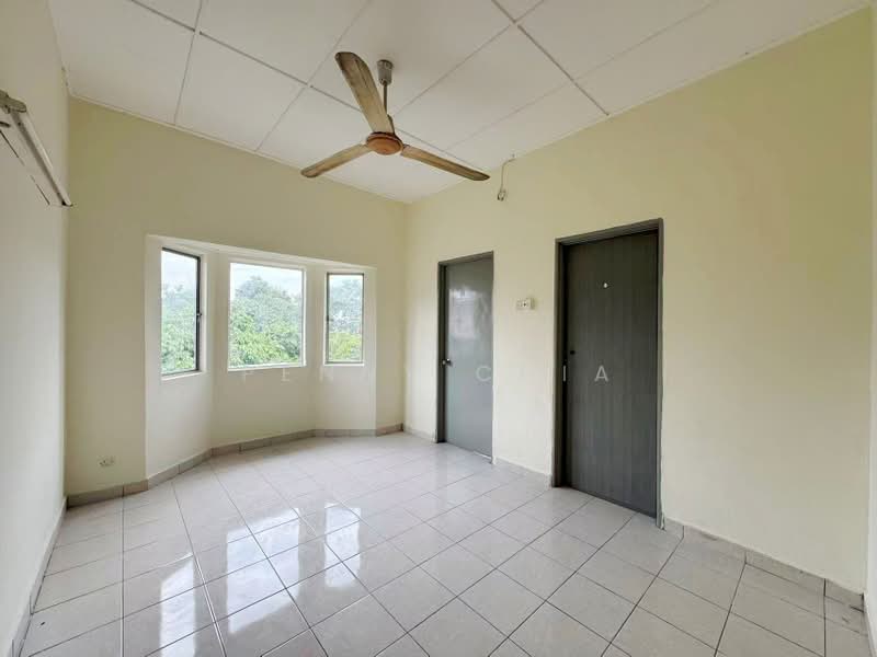 Pangsapuri untuk Dijual di Pelangi Court - Penny Chia - Interior - PropertyGuru.com.my