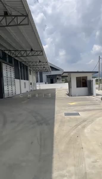 Detached Factory for Rent in Rawang (Selangor) - Chris Tye - Exterior - PropertyGuru.com.my