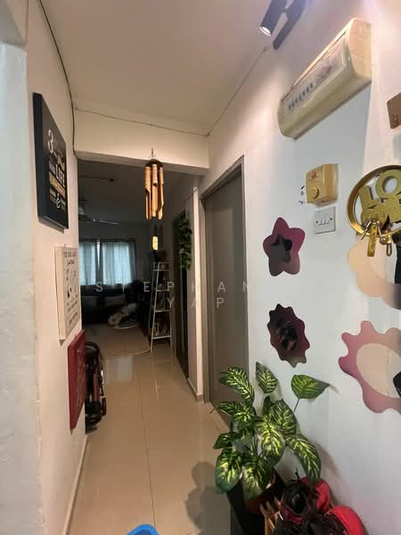 Apartment for Sale at Bandar Bukit Tinggi 1 Apartment - Stephanie Yap - Corridor - PropertyGuru.com.my