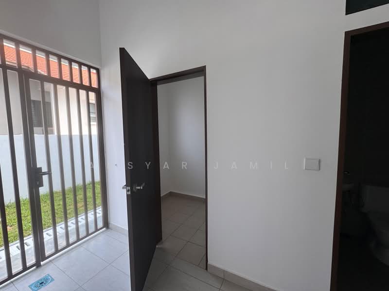 Semi-Detached House for Sale in Alam Impian (Shah Alam) - Amsyar Jamil - Entrance - PropertyGuru.com.my