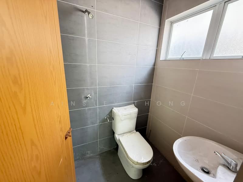 Rumah Teres 2 Tingkat untuk Dijual di Ipoh (Perak) - Ainsley Thong - Bathroom - PropertyGuru.com.my