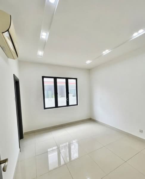 Semi-Detached House for Sale in Taman Bukit Serdang (Seri Kembangan) - Chew Ken San - Interior - PropertyGuru.com.my