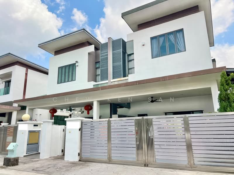 Semi-Detached House for Sale in Taman Bukit Serdang (Seri Kembangan) - Chew Ken San - Exterior - PropertyGuru.com.my
