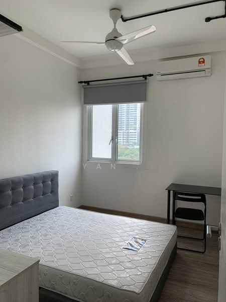 Kondominium untuk Disewa di Scenaria @ North Kiara Hills - Yan . - Bedroom - PropertyGuru.com.my