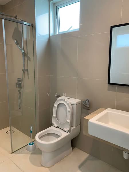 Kondominium untuk Disewa di Scenaria @ North Kiara Hills - Yan . - Bathroom - PropertyGuru.com.my