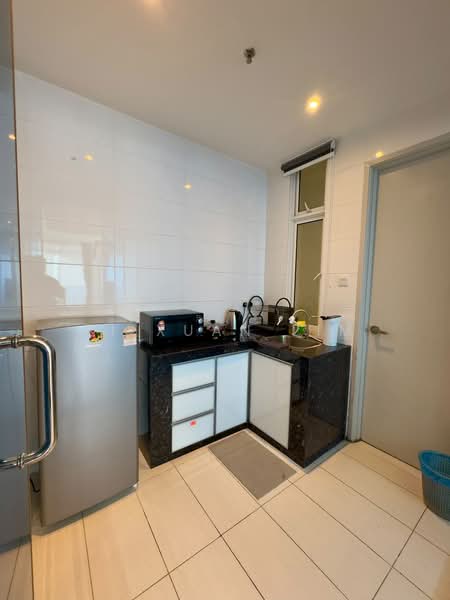 Servis Apartment untuk Disewa di The Wave Residence - Li Xuan Lim - Kitchen - PropertyGuru.com.my