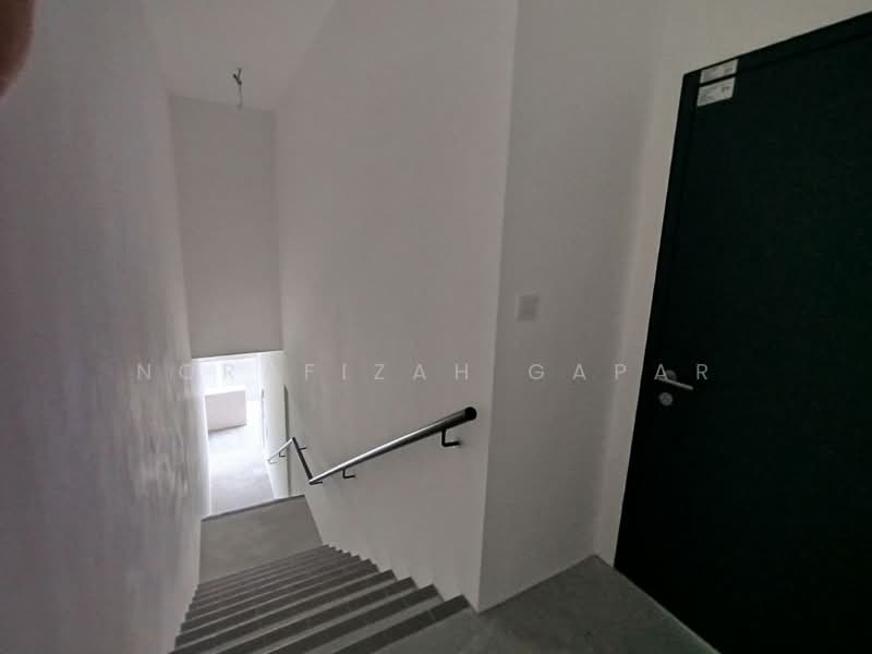 Shop / Office for Rent in Bandar Serenia (Dengkil) - NoraFizah Gapar - Corridor - PropertyGuru.com.my