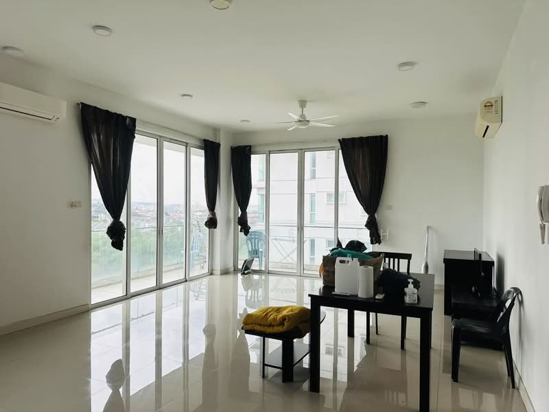 Kondominium untuk Dijual di Le Yuan Residence - Adeline Teh - Living Room - PropertyGuru.com.my