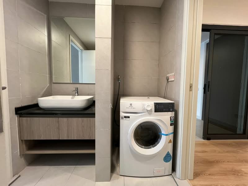 Servis Apartment untuk Disewa di The Atrium - Yan . - Bathroom - PropertyGuru.com.my