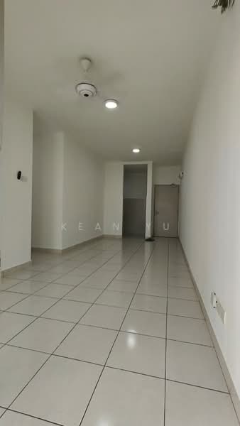 Kondominium untuk Disewa di Sky Awani Residensi 1 - Kean Yu - Living Room - PropertyGuru.com.my