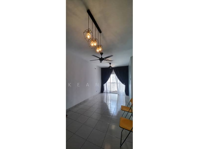 Kondominium untuk Disewa di Sky Awani Residensi 1 - Kean Yu - Living Room - PropertyGuru.com.my
