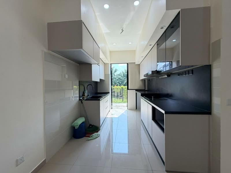 2-storey Terraced House for Sale in Iskandar Puteri (Nusajaya) (Johor) - NG ZEN XI - Kitchen - PropertyGuru.com.my