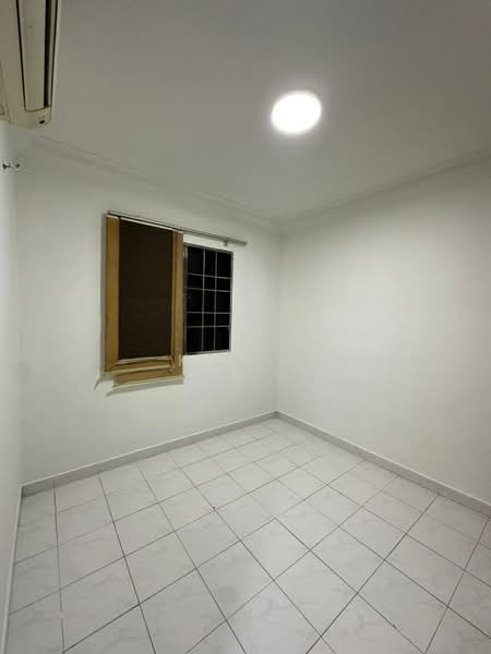 Pangsapuri untuk Dijual di Desa Sri Puteri B - Kew . - Interior - PropertyGuru.com.my