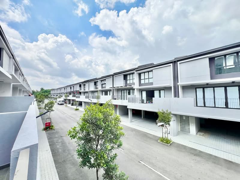 Terraced House for Sale in Taman Bukit Serdang (Seri Kembangan) - Chew Ken San - Exterior - PropertyGuru.com.my