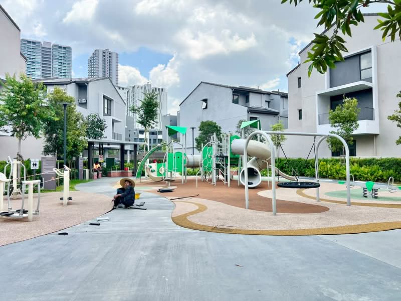 Terraced House for Sale in Taman Bukit Serdang (Seri Kembangan) - Chew Ken San - Exterior - PropertyGuru.com.my