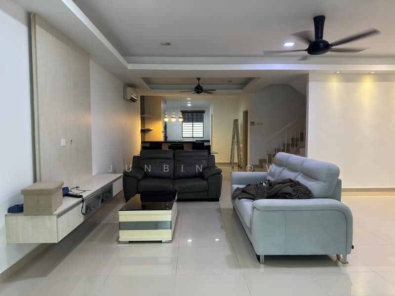 2-storey Terraced House for Sale in Bandar Puteri Puchong (Puchong) - Junbin Low - Living Room - PropertyGuru.com.my