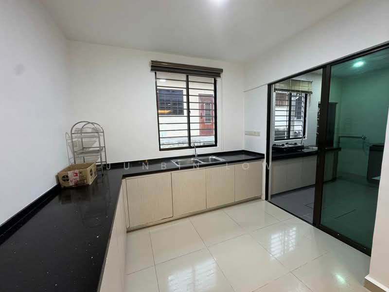 2-storey Terraced House for Sale in Bandar Puteri Puchong (Puchong) - Junbin Low - Kitchen - PropertyGuru.com.my