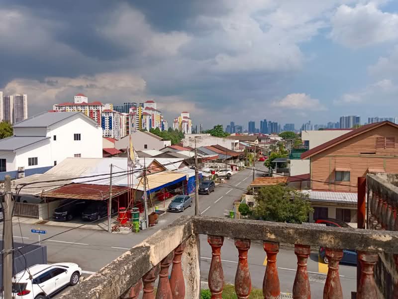 Semi-Detached House for Sale in Jinjang Utara (Jinjang) - Michael Kang - Exterior - PropertyGuru.com.my