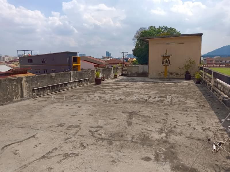 Semi-Detached House for Sale in Jinjang Utara (Jinjang) - Michael Kang - Roof - PropertyGuru.com.my