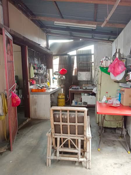 Semi-Detached House for Sale in Jinjang Utara (Jinjang) - Michael Kang - Kitchen - PropertyGuru.com.my
