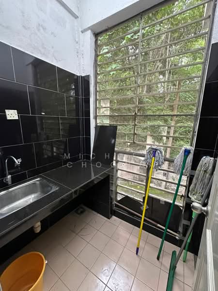 Townhouse for Rent in Batu 9 (Cheras) - Michael Choong - Kitchen - PropertyGuru.com.my