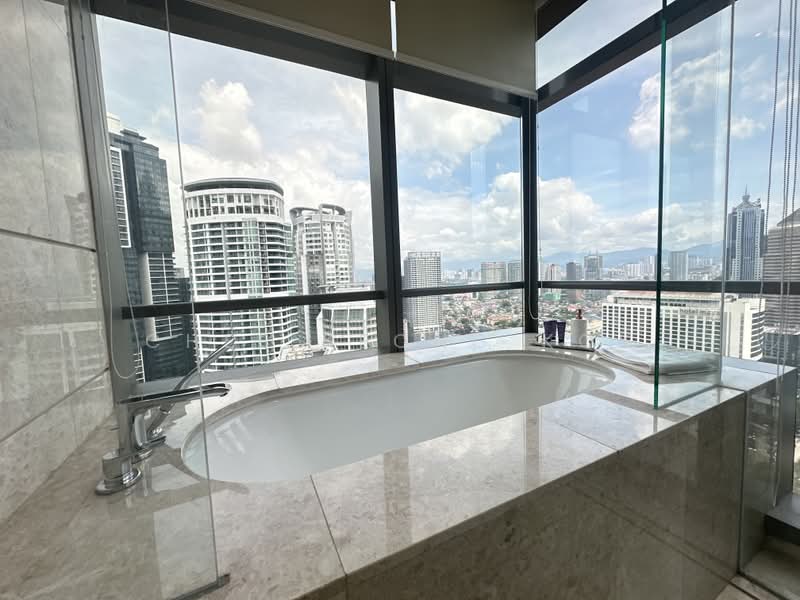 Servis Apartment untuk Disewa di The Ritz-Carlton Residences - Chee Keong Kok - Bathroom - PropertyGuru.com.my