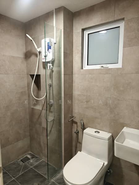 Servis Apartment untuk Disewa di Mesahill - Kayden Siah - Bathroom - PropertyGuru.com.my